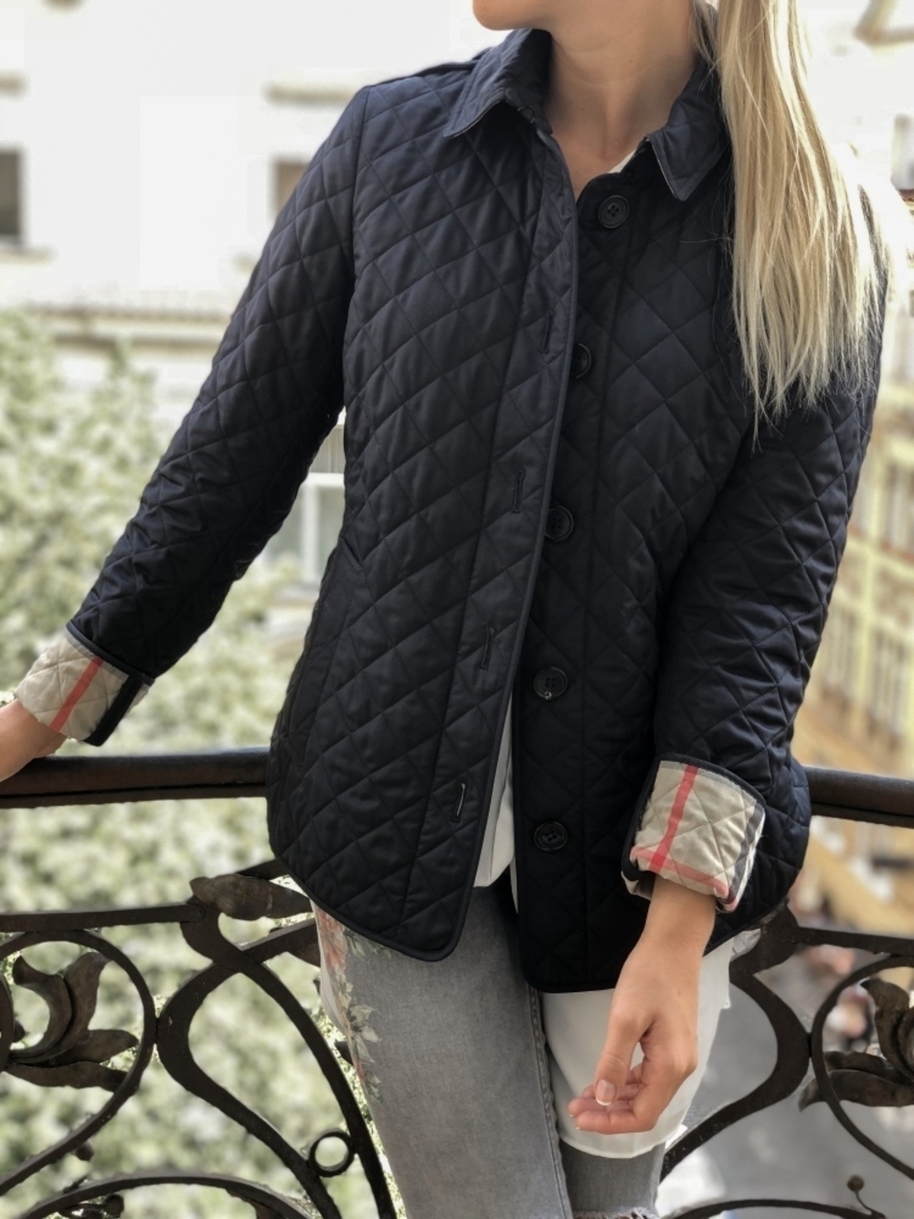 The Classic Burberry Black Quilted Jacket with Signature Check Cuffs - Picture 2 of 9